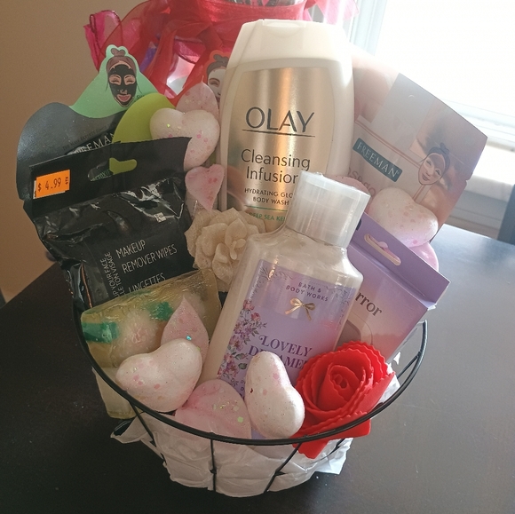 Women's luxury spa bath & Body Works lovely dreamer custom basket - Picture 2 of 4